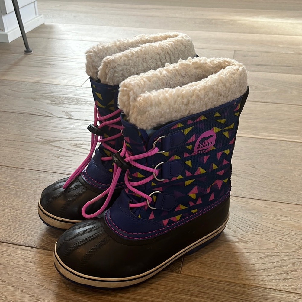 Kids Sorel snow boots